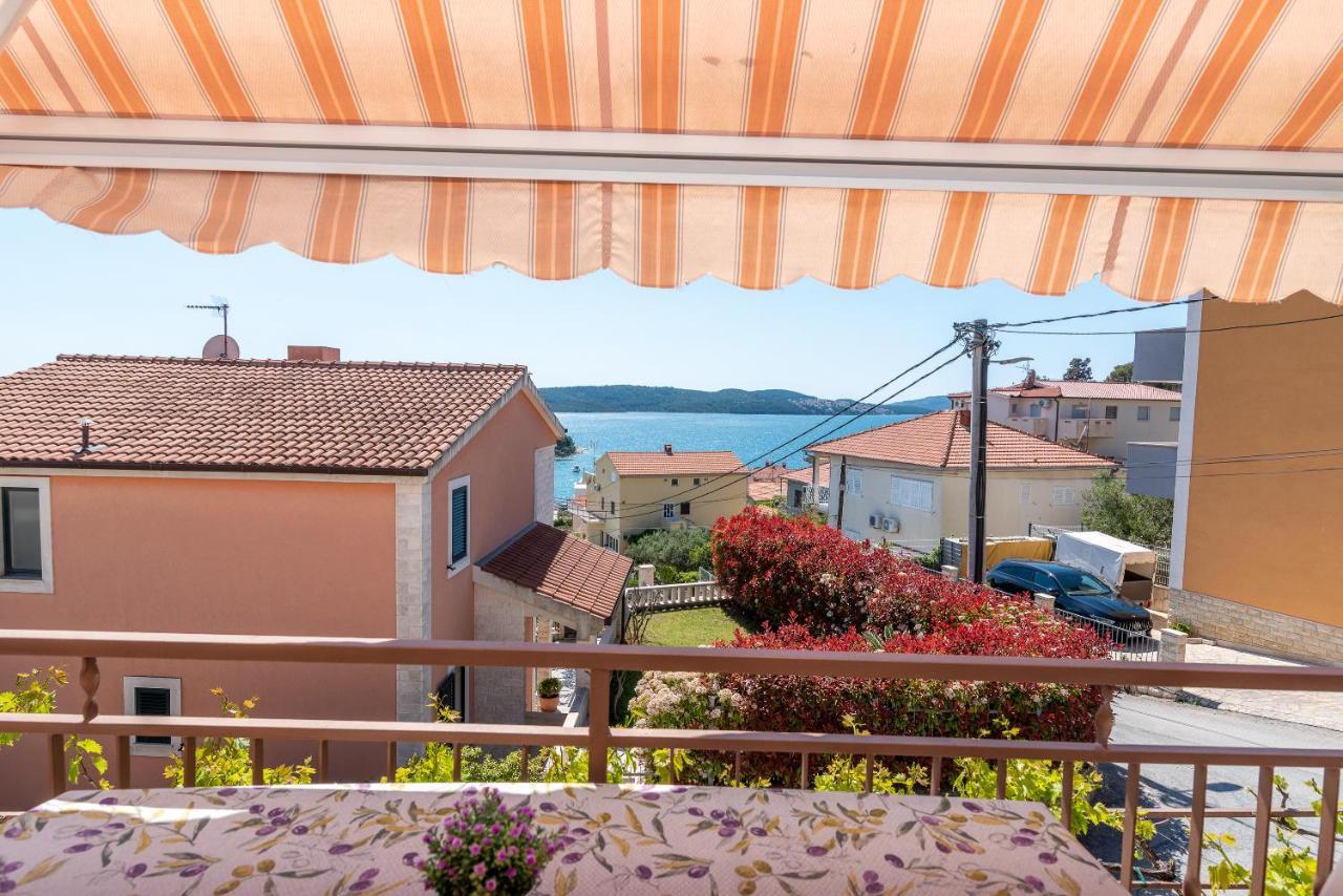 Comfortable Apartment Near The Sea โตรกีร์ ภายนอก รูปภาพ