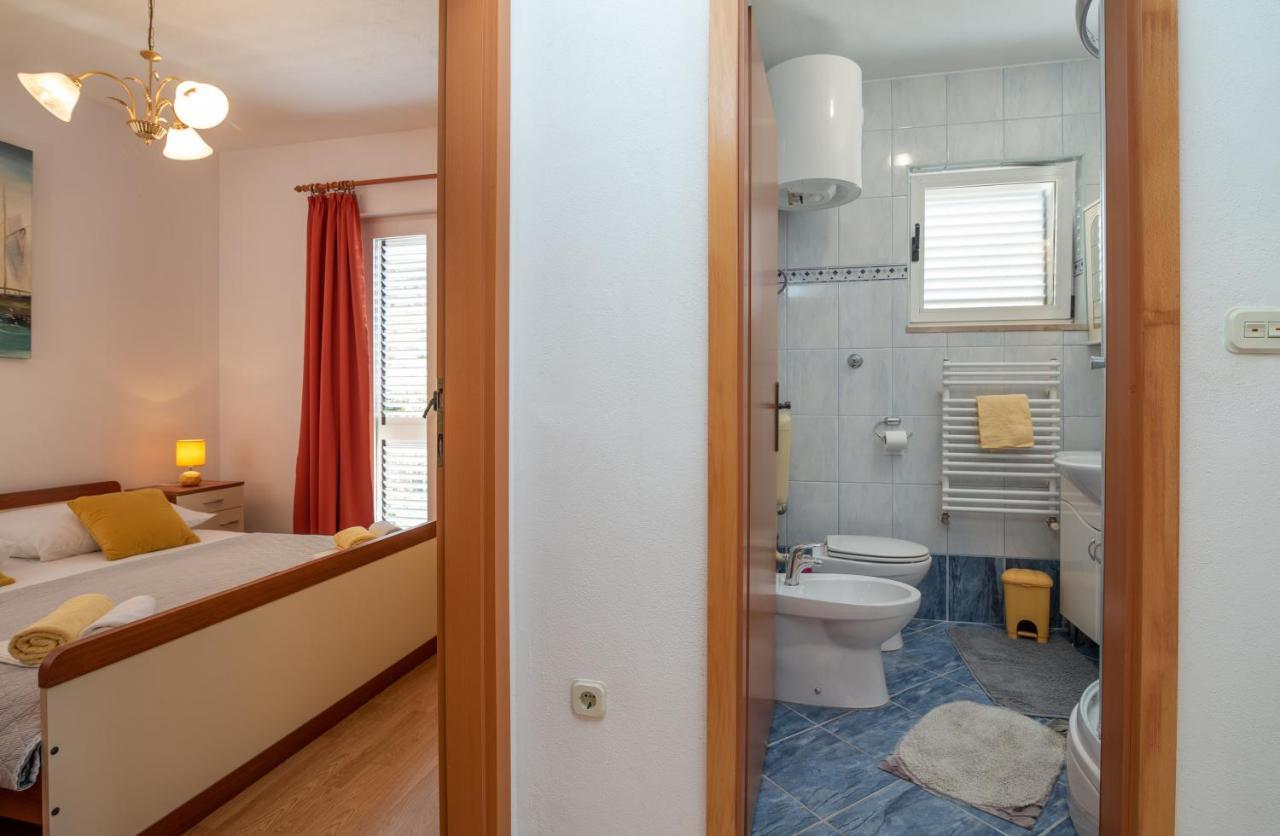 Comfortable Apartment Near The Sea โตรกีร์ ภายนอก รูปภาพ