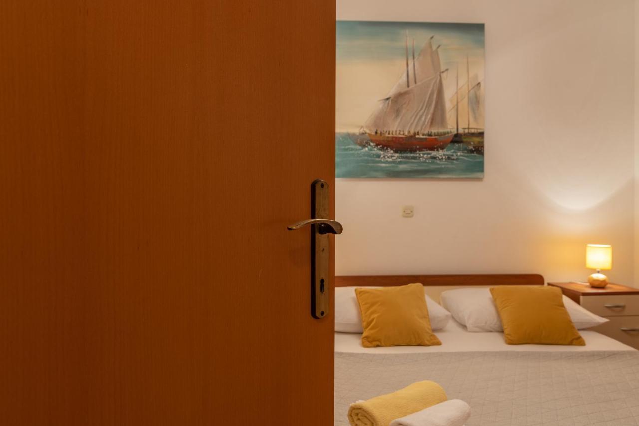 Comfortable Apartment Near The Sea โตรกีร์ ภายนอก รูปภาพ