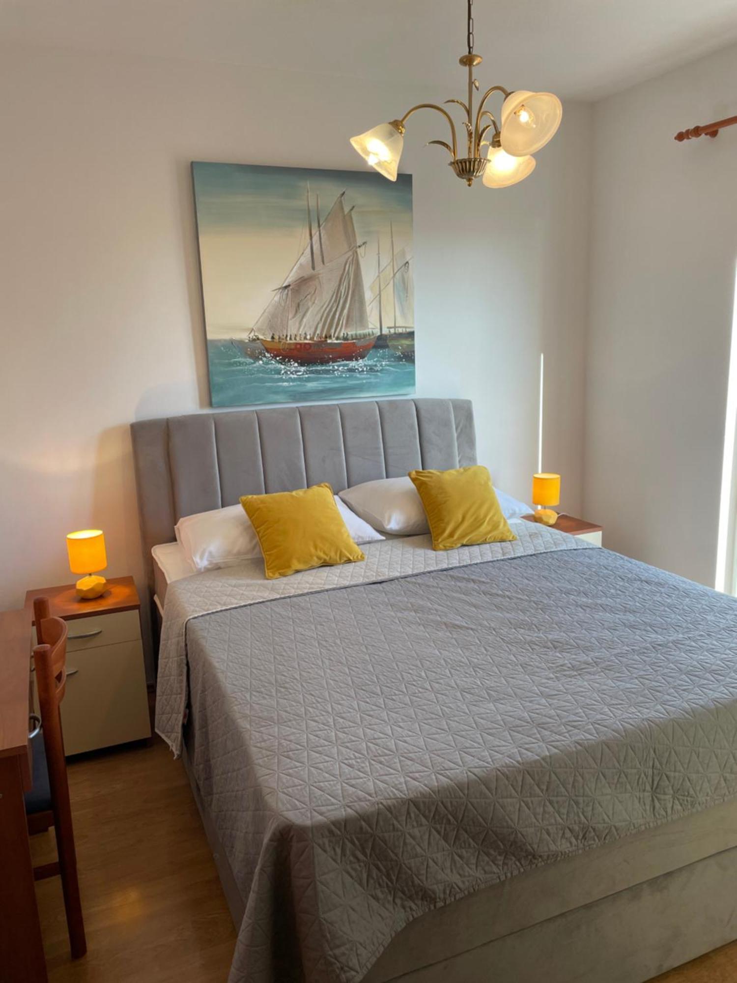 Comfortable Apartment Near The Sea โตรกีร์ ภายนอก รูปภาพ